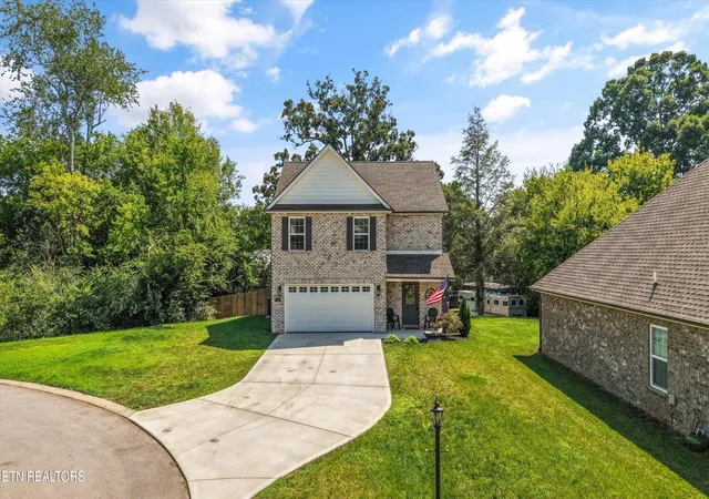 Photo 3 of Single family home for sale at 158 Sand Hills Dr, Maryville, TN 37801 | MLS# 1351579 | Listing updated on 2026-09-22