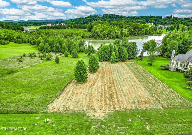 Photo 3 of Land for sale at Pointe Vista Dr, Rockwood, TN 37854 | MLS# 1351805 | Listing updated on 2026-08-31