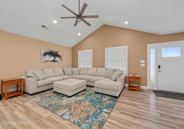 5th image of 898 Hillside Ln, Lenoir City, TN 37771 | MLS# 1351840