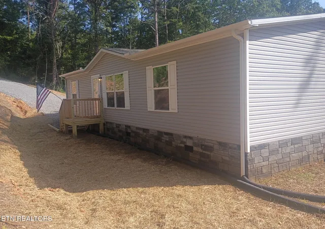 Photo 3 of Sale Pending at 365 Michaels Way, Newport, TN 37821 | MLS# 1351794 | Listing updated on 2026-09-11