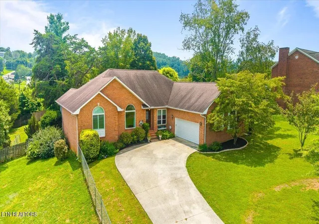Photo 3 of Sale Pending at 185 Nance Ln, Jacksboro, TN 37757 | MLS# 1351605 | Listing updated on 2026-09-15