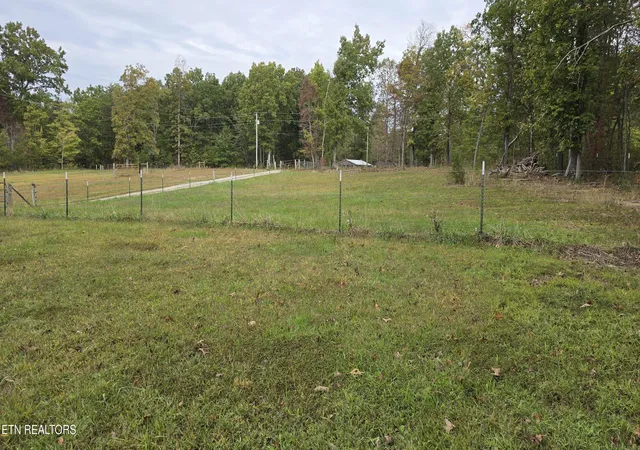 2nd image of 381 Grapevine Rd, Crossville, TN 38572 | MLS# 1351621