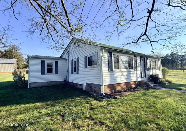 2nd image of 8259 Corryton Luttrell Rd, Corryton, TN 37721 | MLS# 1351611