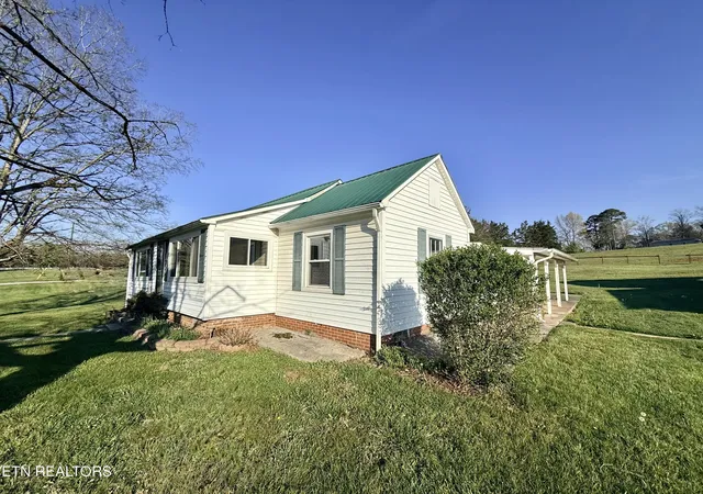 3rd image of 8259 Corryton Luttrell Rd, Corryton, TN 37721 | MLS# 1351611