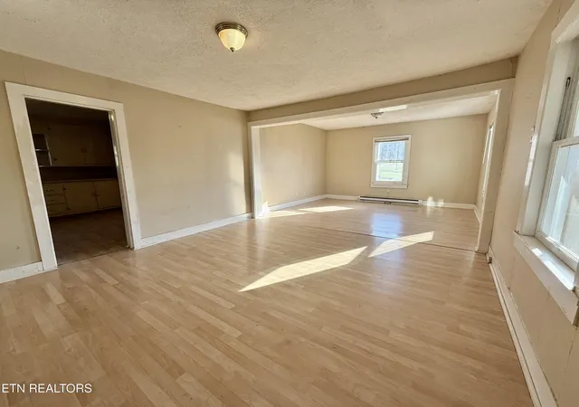 4th image of 8259 Corryton Luttrell Rd, Corryton, TN 37721 | MLS# 1351611