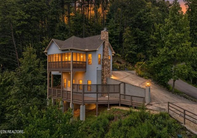 2nd image of 715 Christy Ln, Townsend, TN 37882 | MLS# 1352129