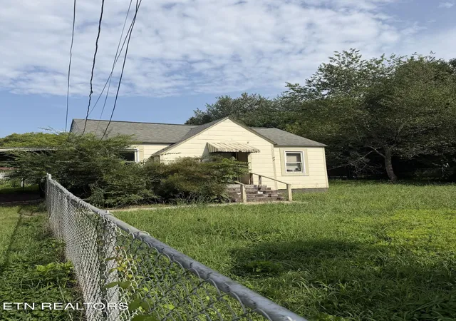 2nd image of 5107 Tenwood Dr, Knoxville, TN 37921 | MLS# 1351956