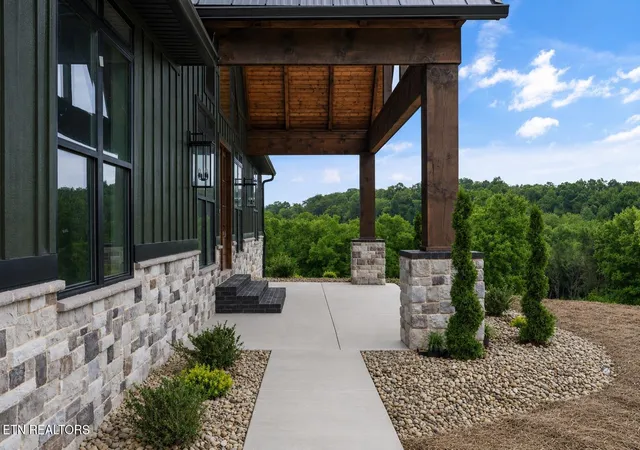 3rd image of 710 W Dumplin Valley Rd, Dandridge, TN 37725 | MLS# 1351682