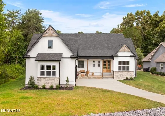 1st image of 340 Golanvyi Trail, Vonore, TN 37885 | MLS# 1351700