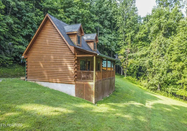 2nd image of 120 Wildcat Hollow Rd, New Tazewell, TN 37825 | MLS# 1351687