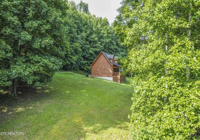 3rd image of 120 Wildcat Hollow Rd, New Tazewell, TN 37825 | MLS# 1351687