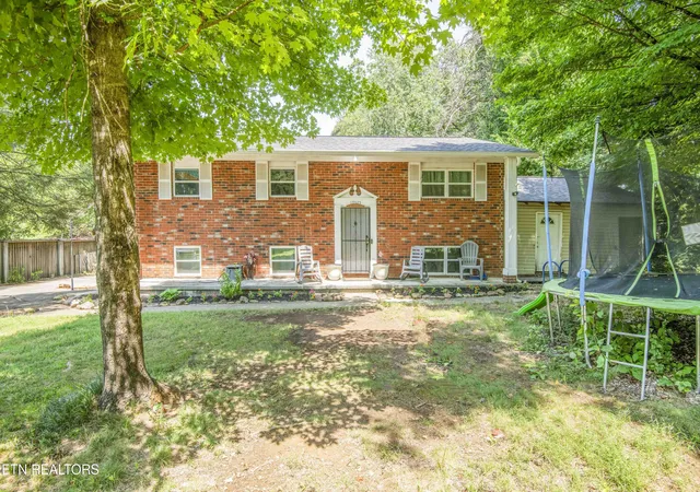 2nd image of 10525 Bob Gray Rd, Knoxville, TN 37932 | MLS# 1351766