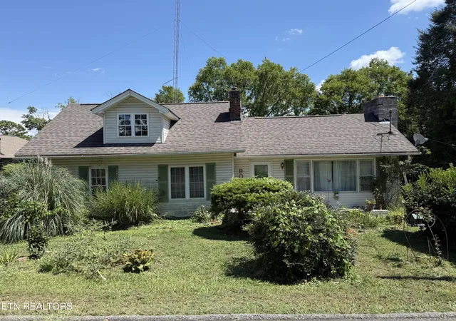 1st image of 907 High St, Clinton, TN 37716 | MLS# 1351702