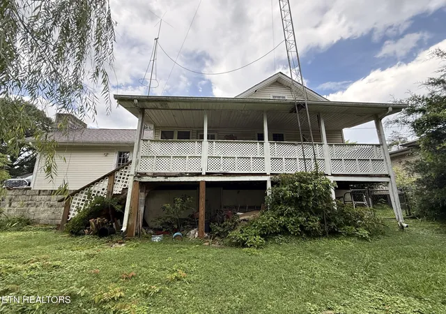 2nd image of 907 High St, Clinton, TN 37716 | MLS# 1351702