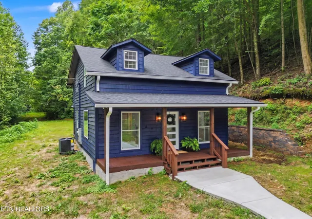 Photo 3 of Single family home for sale at 3539 Woodgrove Ln, Maryville, TN 37803 | MLS# 1352203 | Listing updated on 2026-09-17