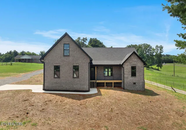 3rd image of 1124 Ruby Wy, Greenback, TN 37742 | MLS# 1351725