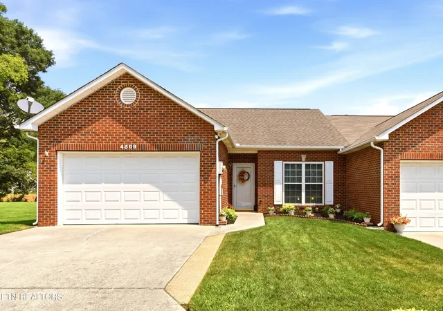 Photo 1 of Sale Pending at 4509 Broadmeadow Way, Knoxville, TN 37912 | MLS# 1351933 | Listing updated on 2026-09-08