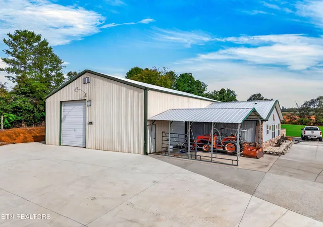 3rd image of 428 Shrader Rd, Dandridge, TN 37725 | MLS# 1352310