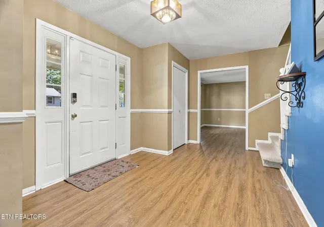 3rd image of 117 Garnet Ln, Oak Ridge, TN 37830 | MLS# 1352316