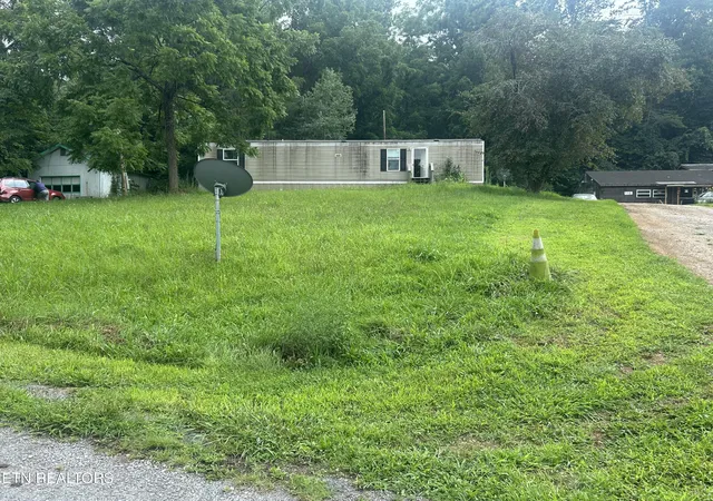 2nd image of 112 Stiner Shores Rd, Sharps Chapel, TN 37866 | MLS# 1352157