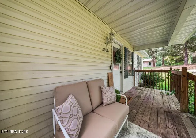 3rd image of 2208 Island Blvd, Sevierville, TN 37876 | MLS# 1351887