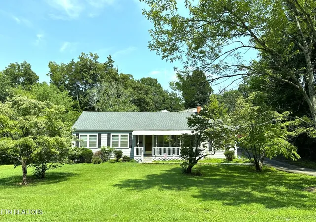 1st image of 6016 Kaywood Rd, Knoxville, TN 37920 | MLS# 1352414