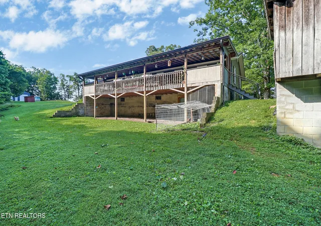 Photo 3 of Single family home for sale at 394 Thomas Springs Rd, Crossville, TN 38572 | MLS# 1351808 | Listing updated on 2026-08-24
