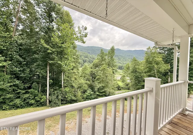 image of 161 Slowpoke Tr, Dryden, VA 24243 | MLS# 1351775