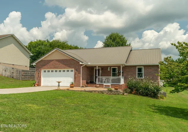 2nd image of 750 Meadow Ridge Rd, Walland, TN 37886 | MLS# 1351812