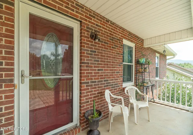 4th image of 750 Meadow Ridge Rd, Walland, TN 37886 | MLS# 1351812