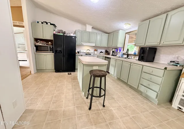5th image of 10407 Radford Rd, Wise, VA 24293 | MLS# 1351783