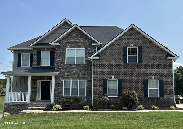 Photo 1 of Single family home for sale at 2834 Surfside Shrs Ln #3, Knoxville, TN 37938 | MLS# 1351931 | Listing updated on 2026-08-16