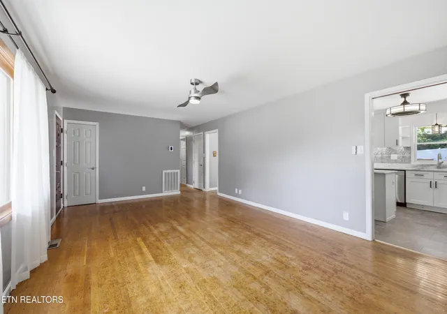 5th image of 5713 Haynes Sterchi Rd, Knoxville, TN 37912 | MLS# 1351853