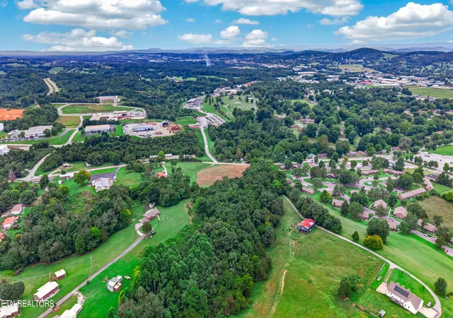 5th image of 1441 Sulphur Springs Rd, Morristown, TN 37813 | MLS# 1352230
