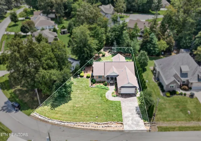 3rd image of 21 Thames Ct, Crossville, TN 38558 | MLS# 1351906