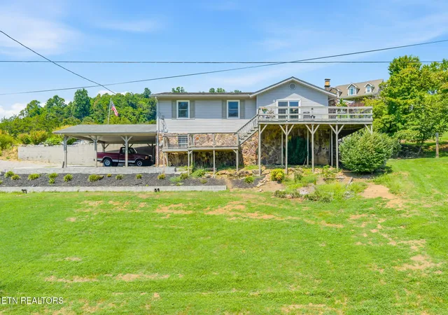Photo 3 of Single family home for sale at 3091 Dutch Valley Rd, Washburn, TN 37888 | MLS# 1352449 | Listing updated on 2026-08-21