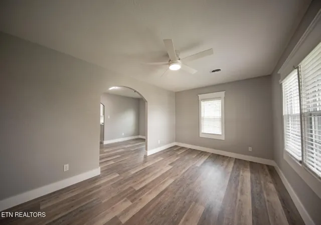 Photo 3 of Sale Pending at 359 Old Knoxville Hwy, Newport, TN 37821 | MLS# 1351900 | Listing updated on 2026-09-15