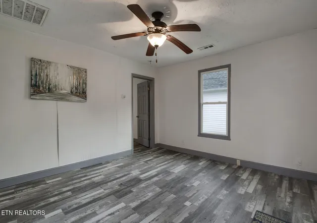 3rd image of 2701 Barton St, Knoxville, TN 37917 | MLS# 1351968