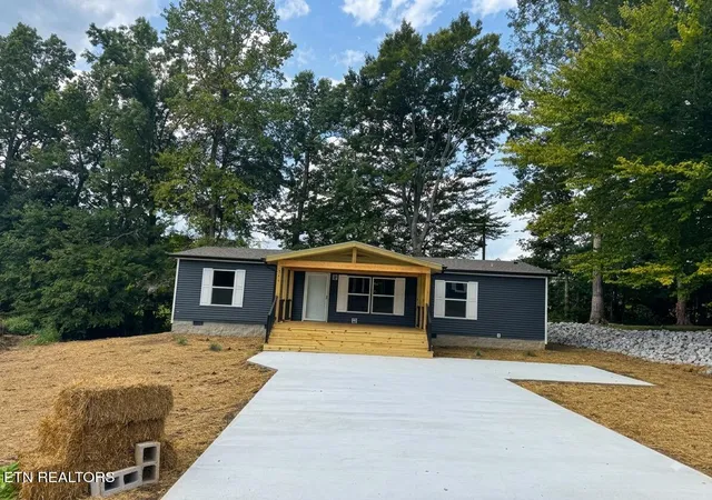 4th image of 135 Edgewood Blvd, Oneida, TN 37841 | MLS# 1351936