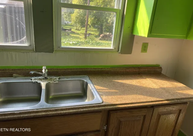 3rd image of 4623 Fennel Rd, Knoxville, TN 37912 | MLS# 1351943
