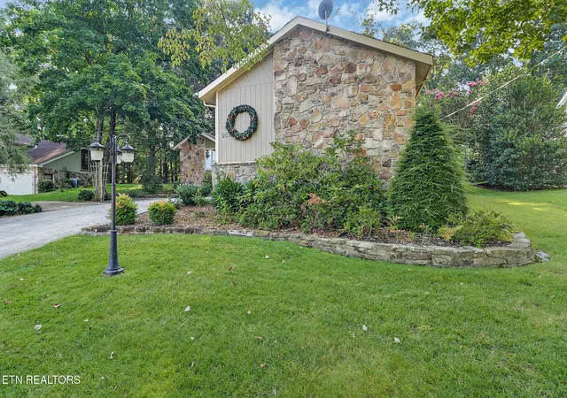 3rd image of 205 Lakewood Dr, Crossville, TN 38558 | MLS# 1351997