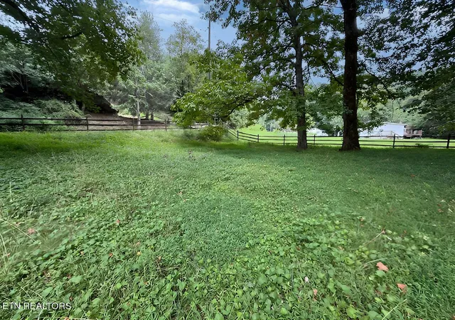 2nd image of 2750 Happy Hollow Rd, Sevierville, TN 37862 | MLS# 1351947