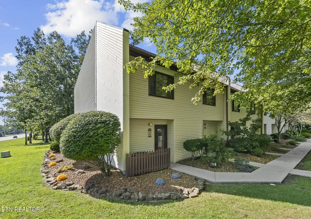 3rd image of 37 Wilshire Hts Dr, Crossville, TN 38558
