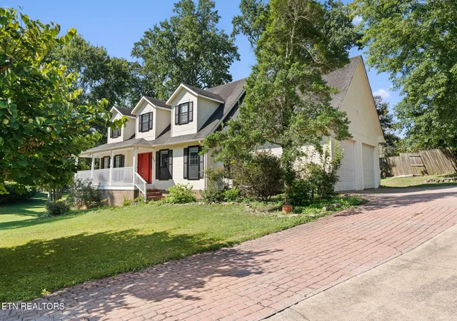 Photo 3 of Single family home for sale at 544 Holt St, Athens, TN 37303 | MLS# 1351961 | Listing updated on 2026-08-15