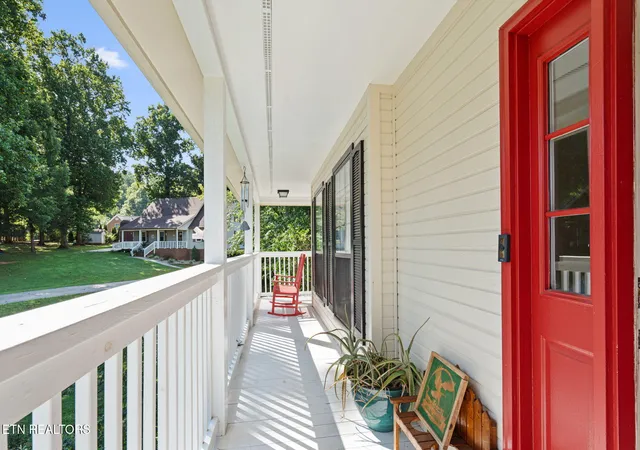 Photo 3 of Single family home for sale at 544 Holt St, Athens, TN 37303 | MLS# 1351961 | Listing updated on 2026-10-05