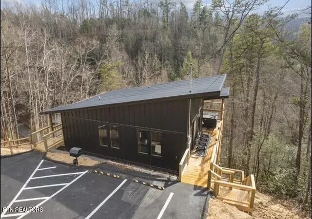 3rd image of 2017 Ridgecrest Loop Ln, Sevierville, TN 37876 | MLS# 1351974
