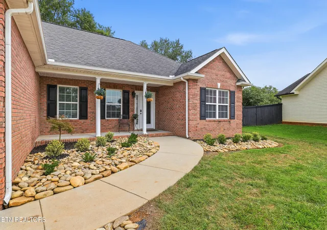 2nd image of 210 Barberry Ct, Maryville, TN 37804 | MLS# 1352068