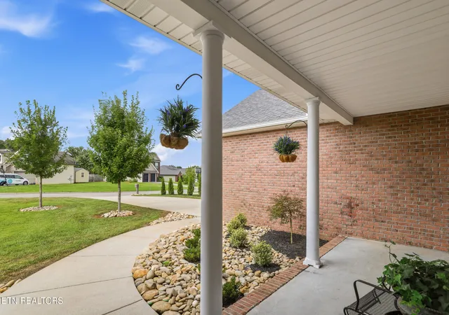 3rd image of 210 Barberry Ct, Maryville, TN 37804 | MLS# 1352068