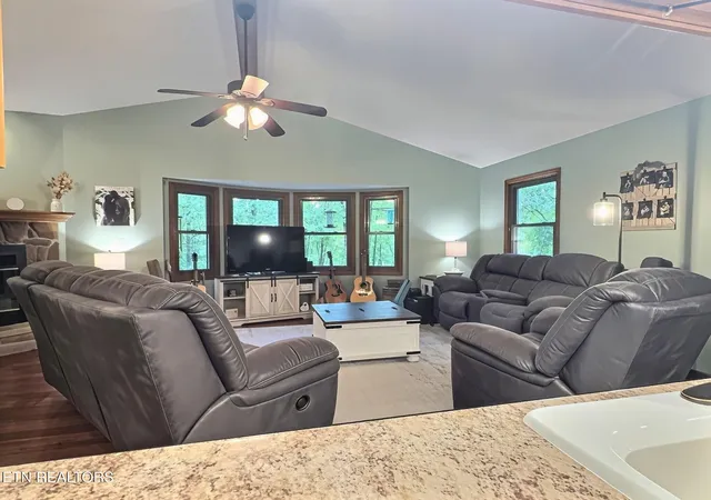5th image of 162 Mineral Springs Ln, Jacksboro, TN 37757 | MLS# 1351998