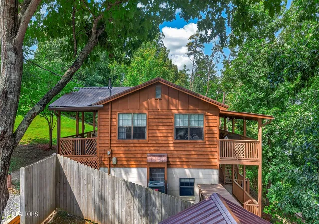 3rd image of 1537 Kinder Ln, Dandridge, TN 37725 | MLS# 1352004